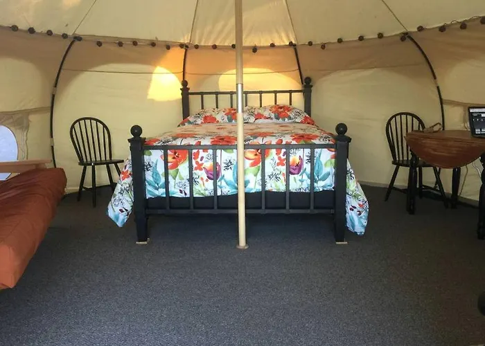 Lotus Yurt In Vineyard Overlooking Monterey Bay Near Los Gatos, California
