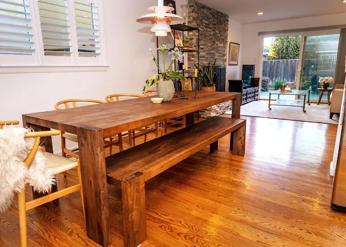 Sunlit Modern Retreat 4 Bedroom 3 Bathroom Open Floor Home Near Sjc Pet Kids Friendly